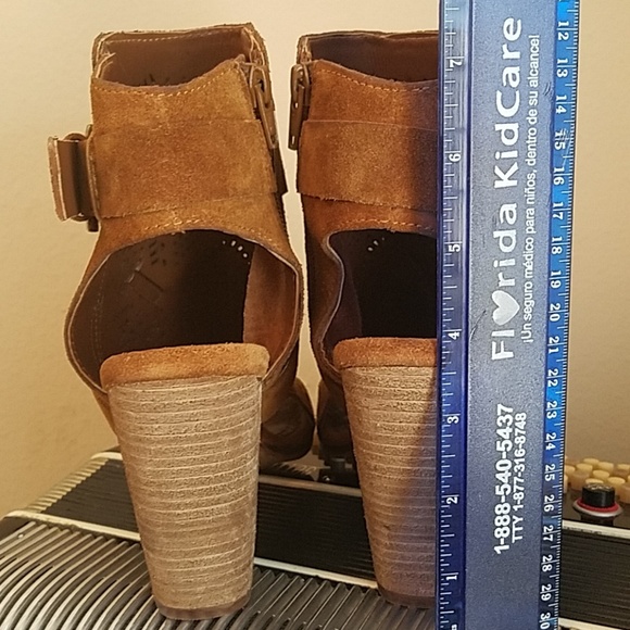 NWT- NAUGHTY MONKEY BRWN SUEDE OPEN TOED BOOTIES - Picture 4 of 7